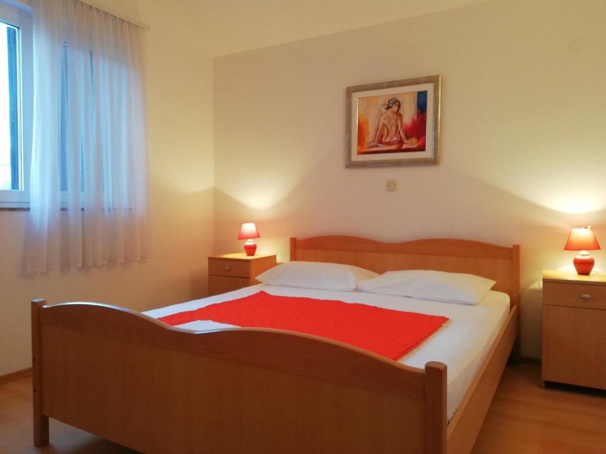 Apartments Roko Lalin Pakoštane Exterior foto